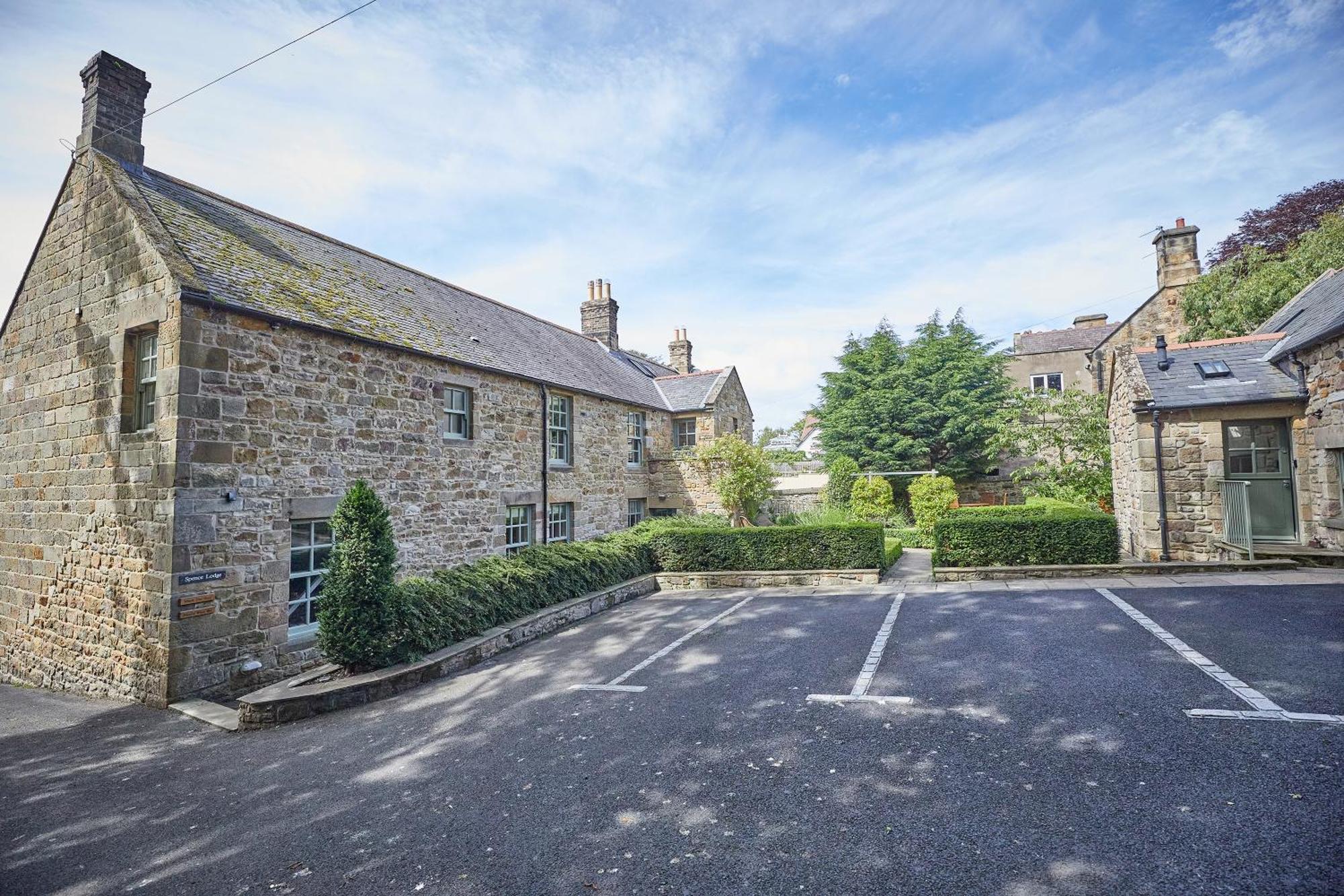 Garden Stable At Hallsteads: Luxury Stone Cottage, With Parking Alnmouth Eksteriør bilde